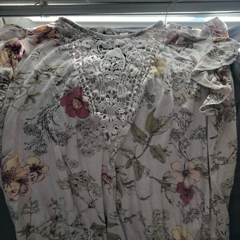 Flower shirt 🌺